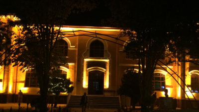 Acaba ilk düğme mi yanlış iliklendi ?