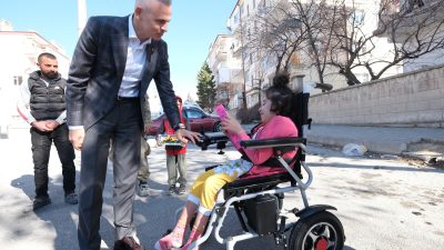 Ve Birgün Şehre Bir Vali Gelir…