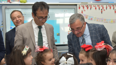 Miniklerin Renkli Dünyası Sergide Hayat