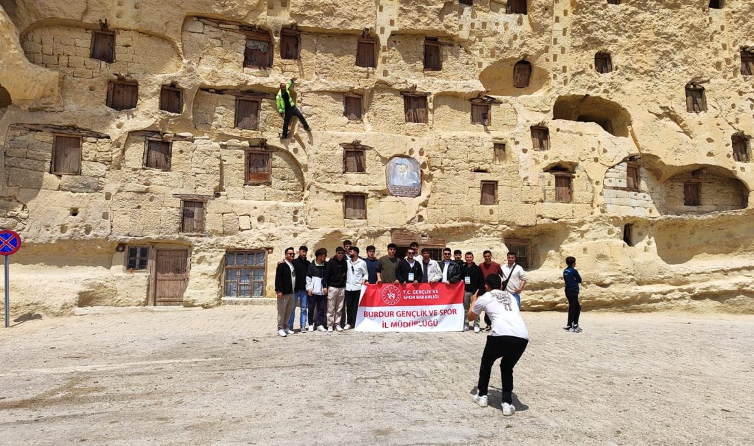 YURTLİG FUTBOL AKDENİZ BÖLGESİ MÜSABAKALARI BAŞLADI