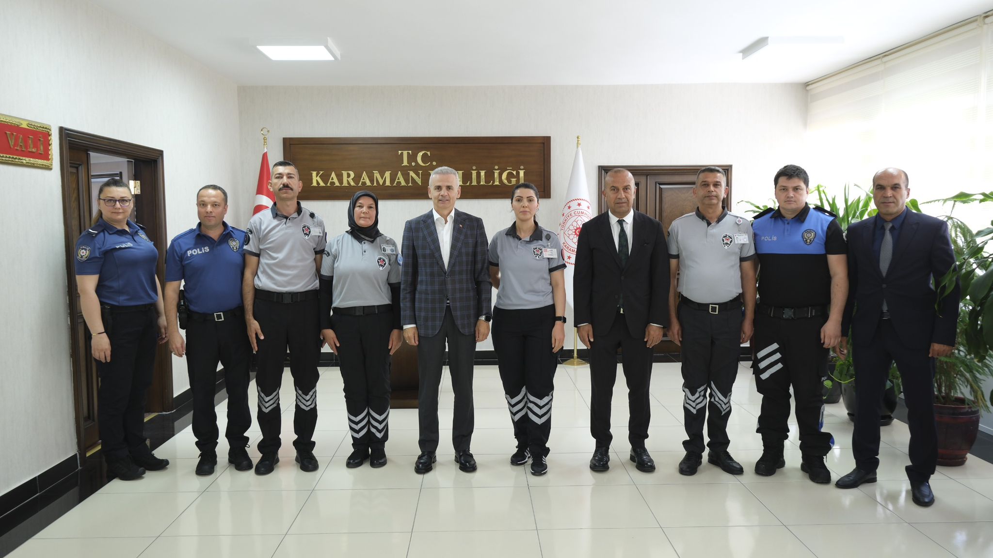 Vali Çiçekli, Özel Güvenlik Görevlileri Haftası’nda Güvenlik Emekçilerini Kabul Etti