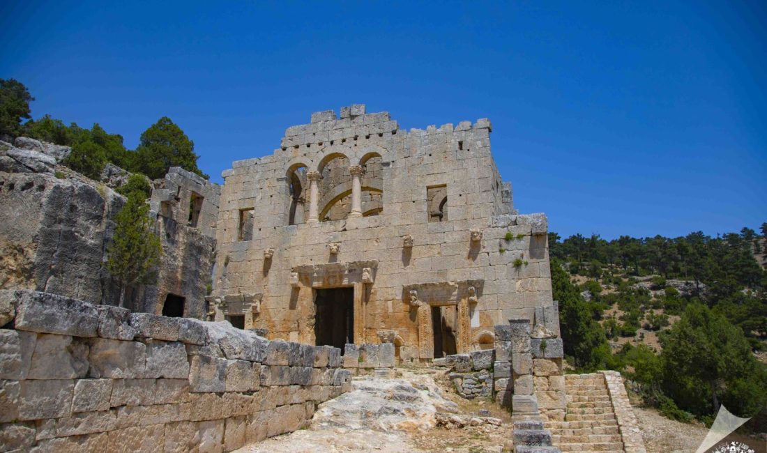 Anadolu’nun Taşa Kazınmış İnancı: Alahan Manastırı