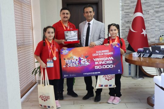 Karamanlı Öğrenciler TEKNOFEST 2025’te Büyük Başarılara İmza Attı