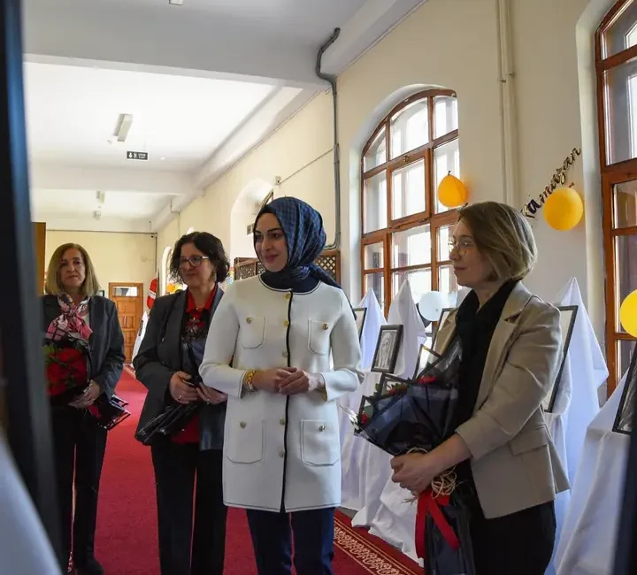 Karaman Valisi Hayrettin Çiçek’in eşi