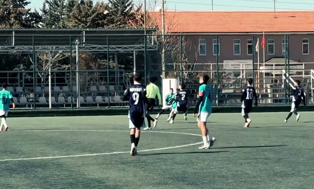 Okul Sporları Yıldızlar Futbol Grup