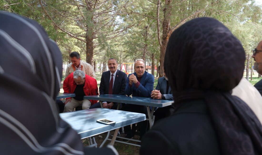 Karaman Valisi Hayrettin Çiçek, Sudurağı Beldesi’nde kış mevsiminin bereketli geçmesi