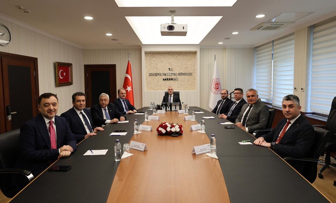Çalışma ve Sosyal Güvenlik Bakanı Prof. Dr. Vedat Işıkhan, Sosyal