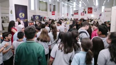 Karaman Belediyesi tarafından düzenlenen 6. Karaman Kitap Günleri, okurları sevilen