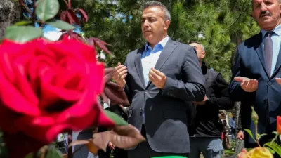 Karaman’da Kurban Bayramı arifesinde Garnizon ve Polis Şehitliği’nde anlamlı bir