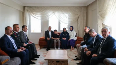 Karaman Valisi Hayrettin Çiçek ve eşi Berna Çiçek, Kurban Bayramı