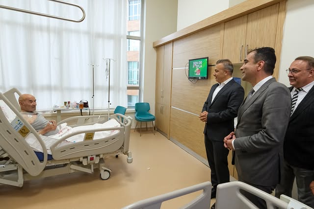 Karaman Valisi Hayrettin Çiçek, Kurban Bayramı dolayısıyla Karaman Belediye Başkanı