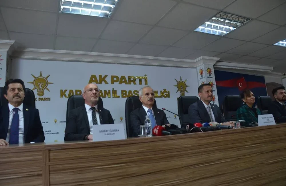 Ulaştırma ve Altyapı Bakanı Abdülkadir