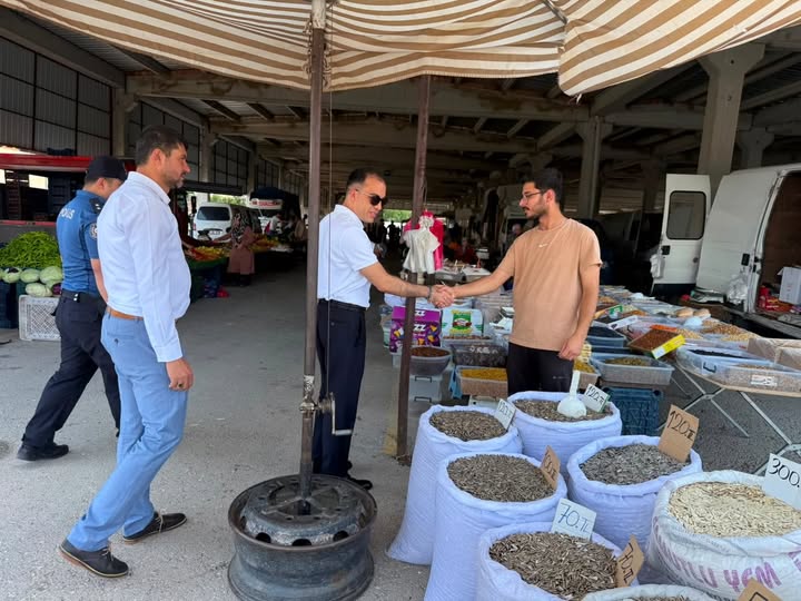 Karaman’ın Kazımkarabekir ilçesinde Kaymakam Mücahit Zıvlak ve kurum amirleri, ilçe